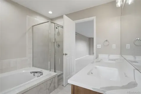 19102 E Crestridge Circle Aurora CO 80015