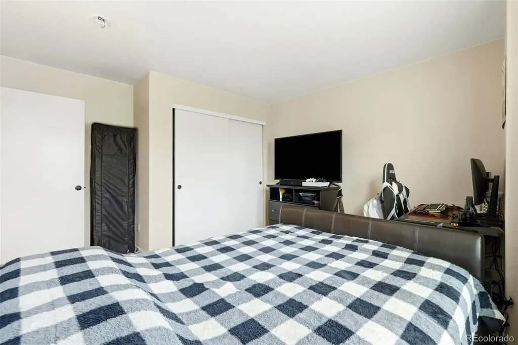 21611 E 54th Place Denver CO 80249