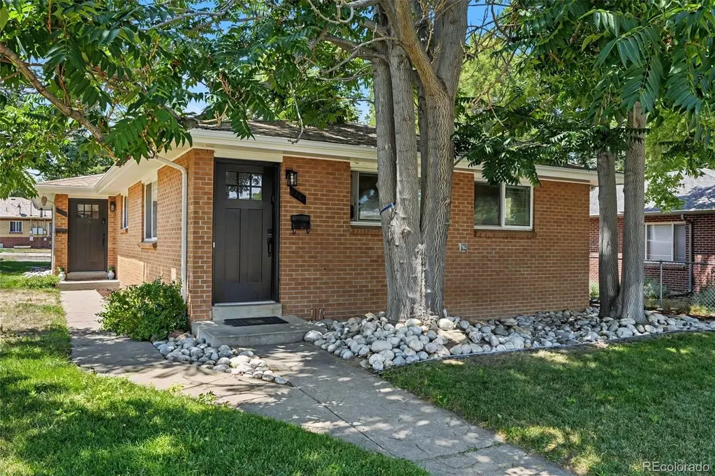 2461-2463 S Corona Street Denver CO 80210