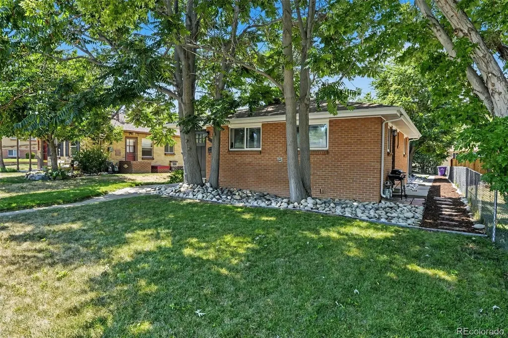 2461-2463 S Corona Street Denver CO 80210