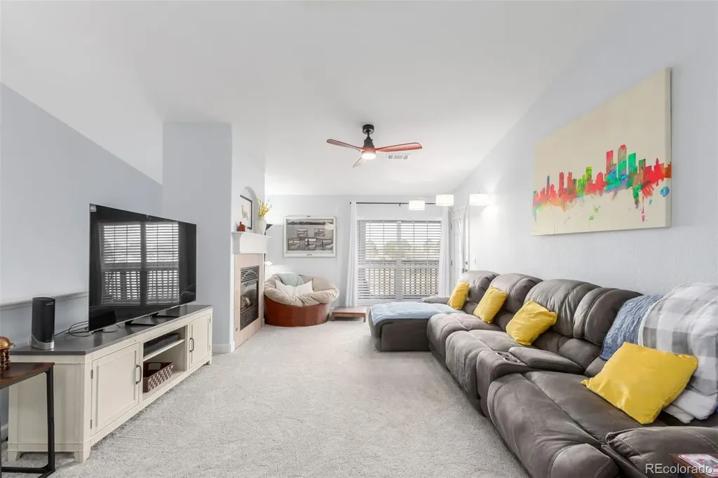 4211 S Blackhawk Circle Aurora CO 80014