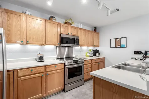 4211 S Blackhawk Circle Aurora CO 80014
