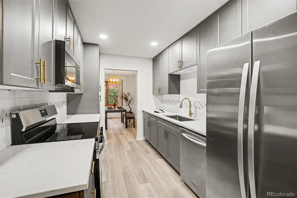 169 Xenon Street Lakewood CO 80228