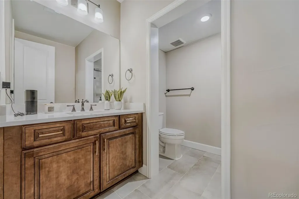 9876 Crimson Oak Court Parker CO 80134