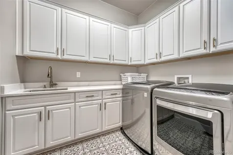 9876 Crimson Oak Court Parker CO 80134