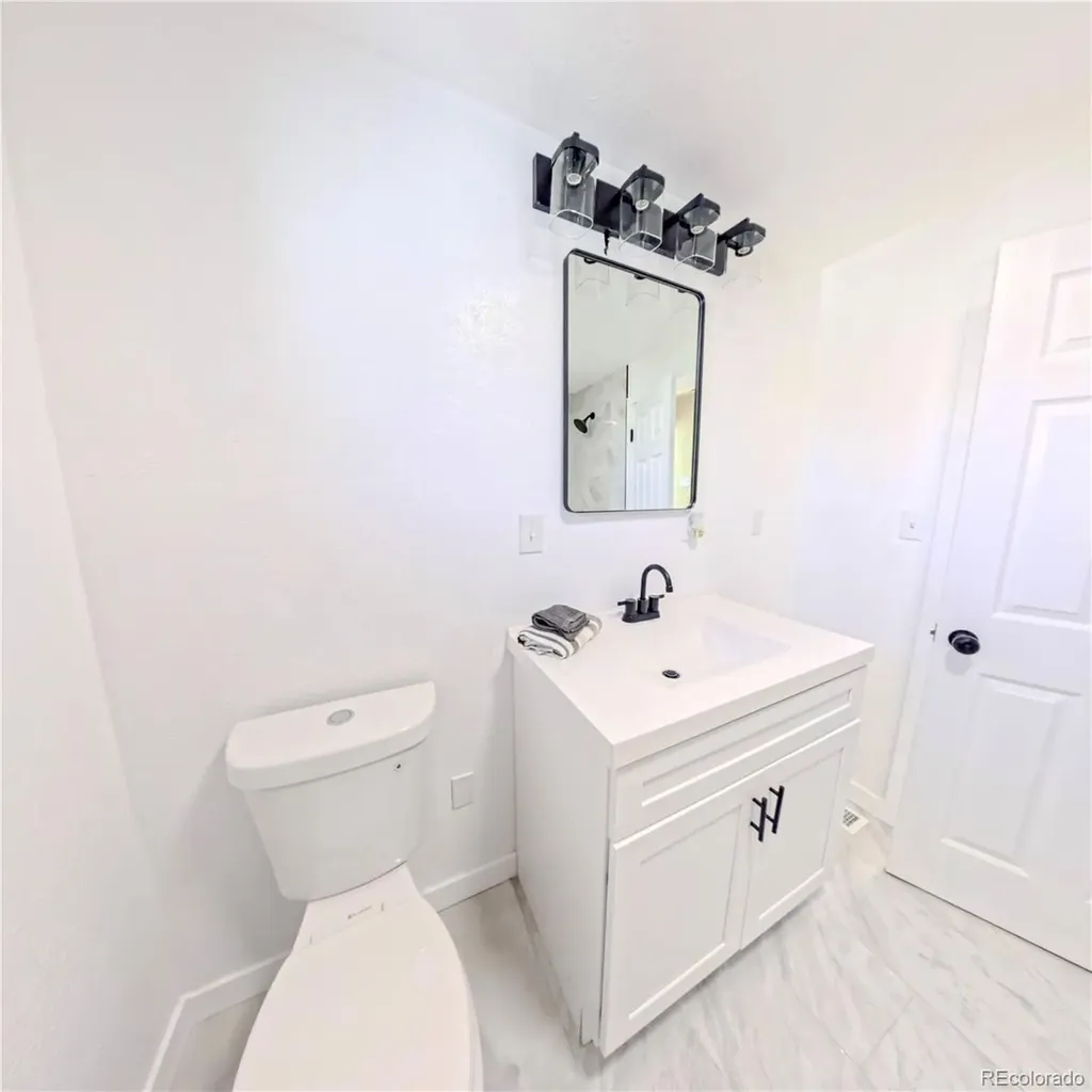432 3rd Avenue Deer Trail CO 80105