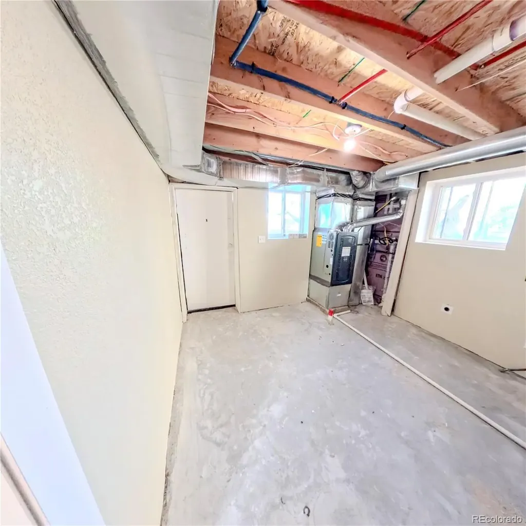 432 3rd Avenue Deer Trail CO 80105