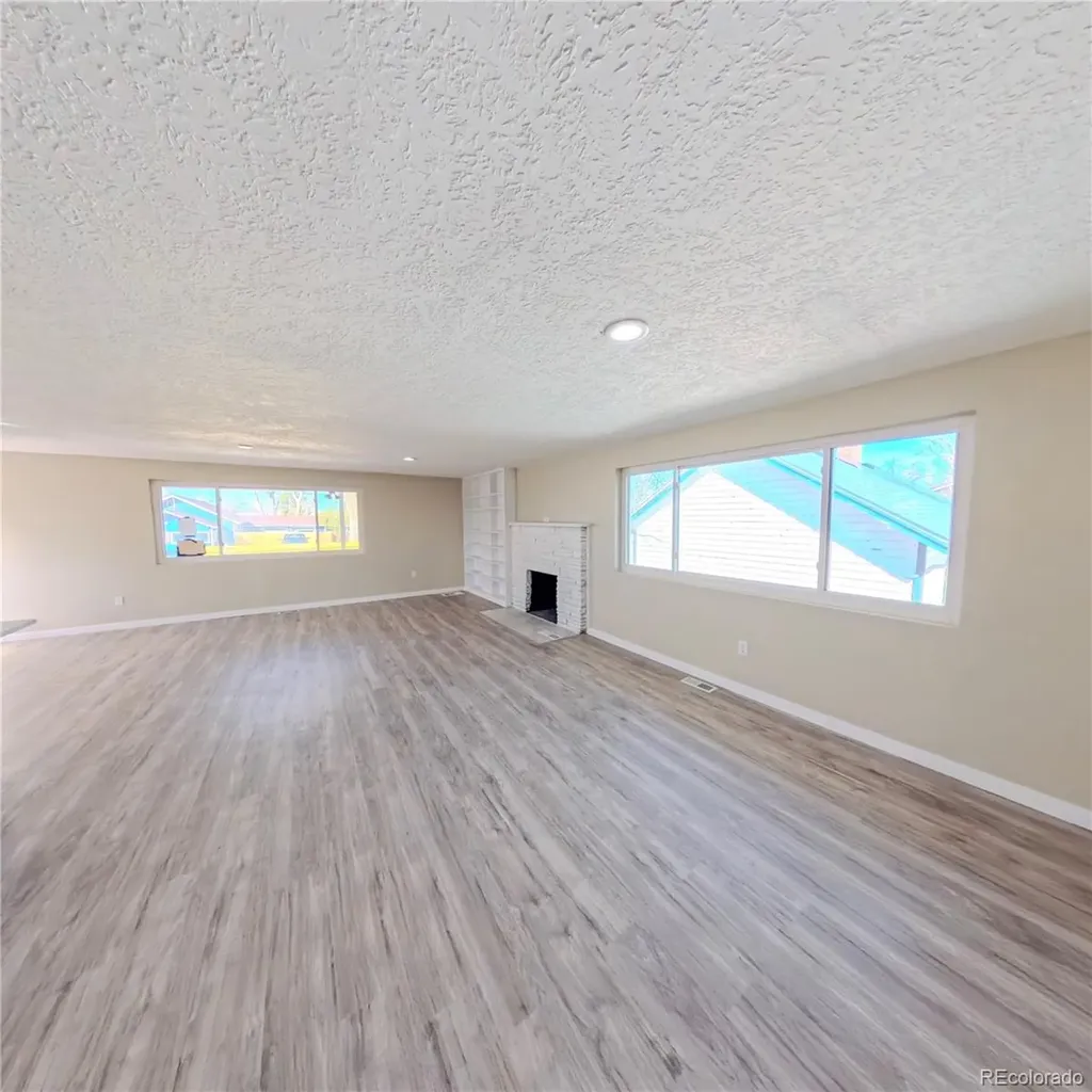 432 3rd Avenue Deer Trail CO 80105