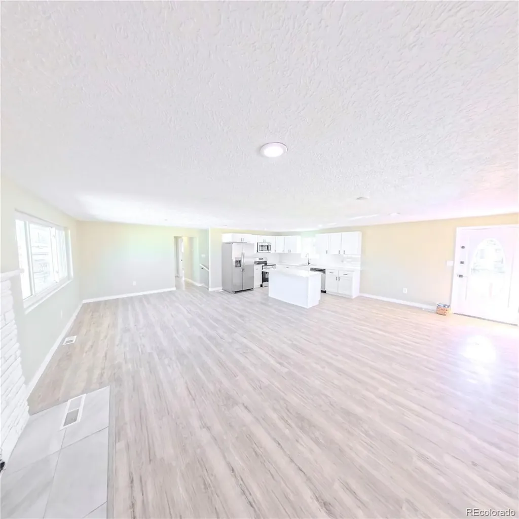432 3rd Avenue Deer Trail CO 80105