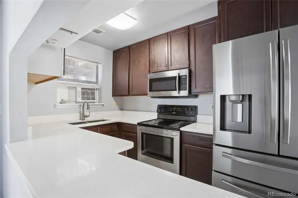 225 E 8th Avenue Longmont CO 80504