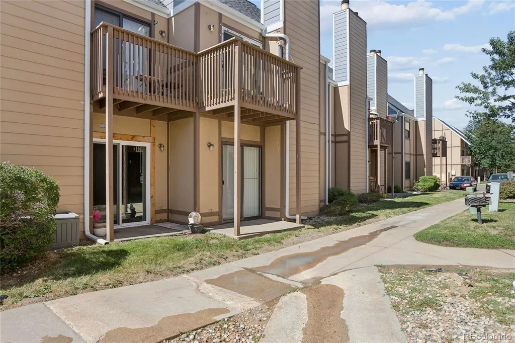 225 E 8th Avenue Longmont CO 80504