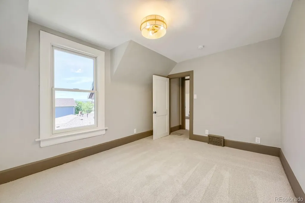 2505 Yates Street Denver CO 80212