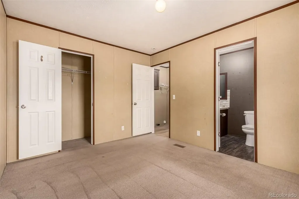 1614 Van Buren Way Aurora CO 80011