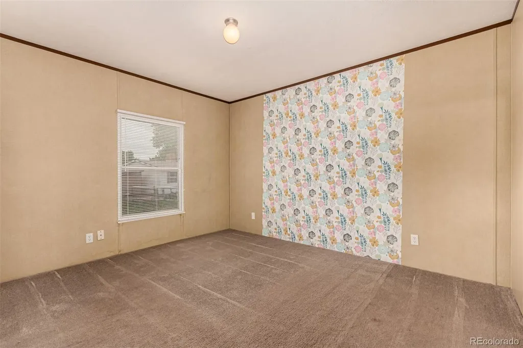 1614 Van Buren Way Aurora CO 80011