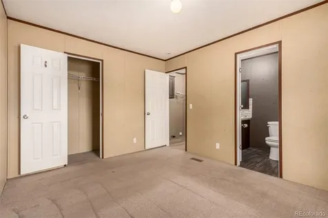 1614 Van Buren Way Aurora CO 80011