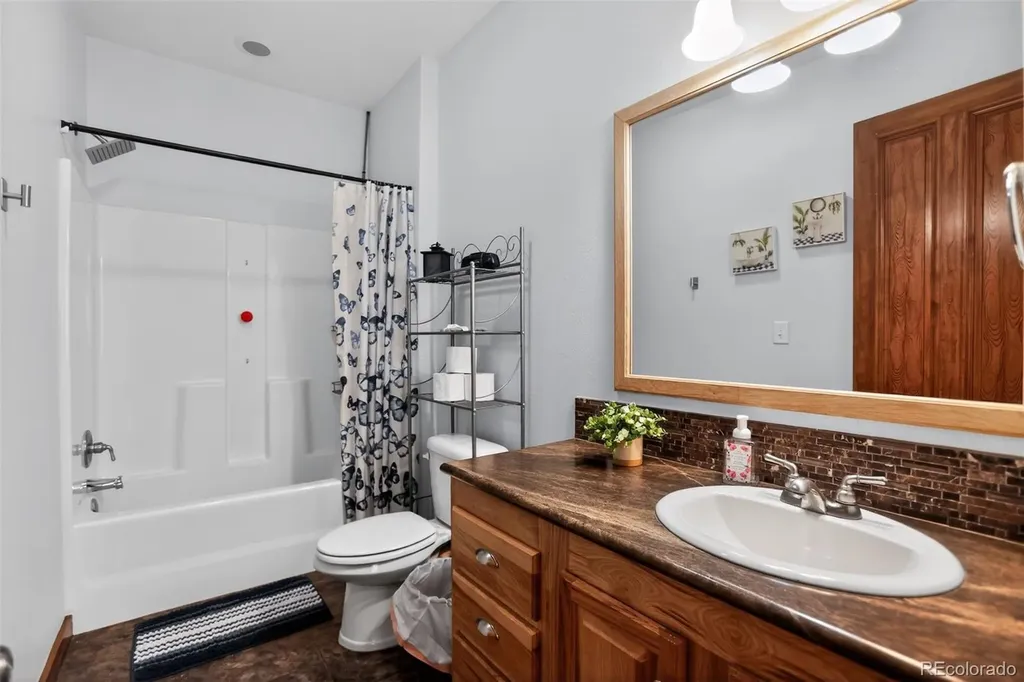 10 Salmon Loop Gypsum CO 81637