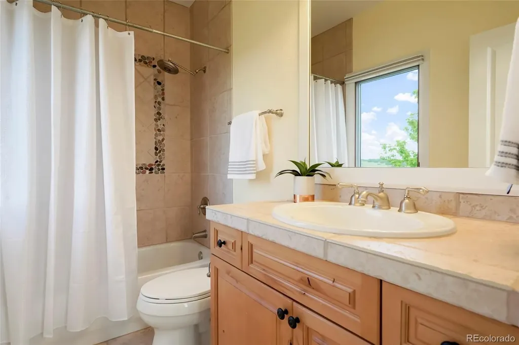 387 Crossing Circle Castle Pines CO 80108
