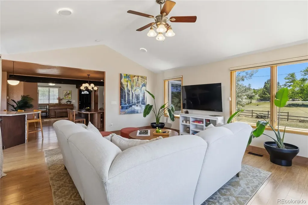 7289 S Ireland Way Centennial CO 80016