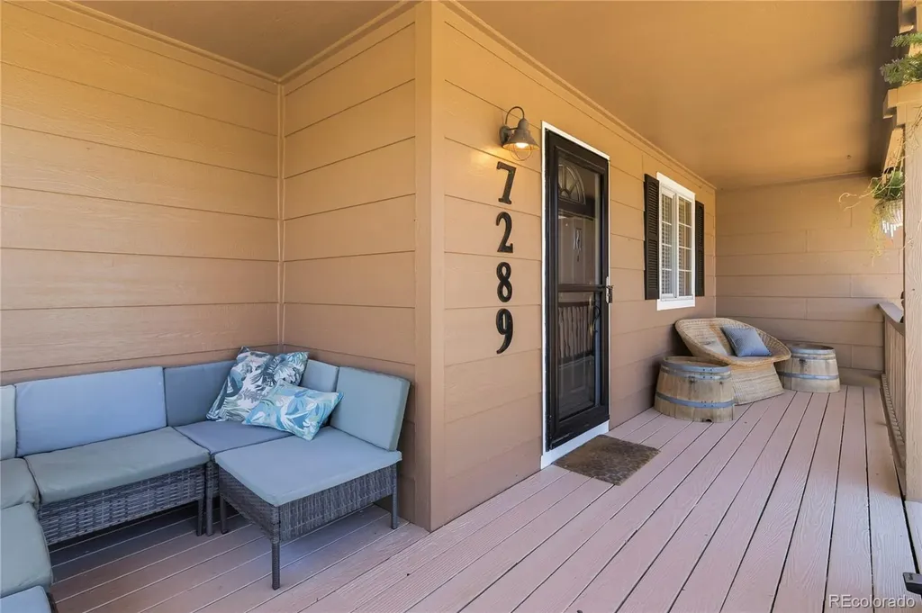 7289 S Ireland Way Centennial CO 80016