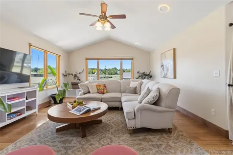 7289 S Ireland Way Centennial CO 80016