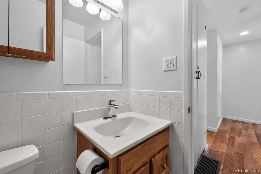 1730 Hoffman Way Denver CO 80229