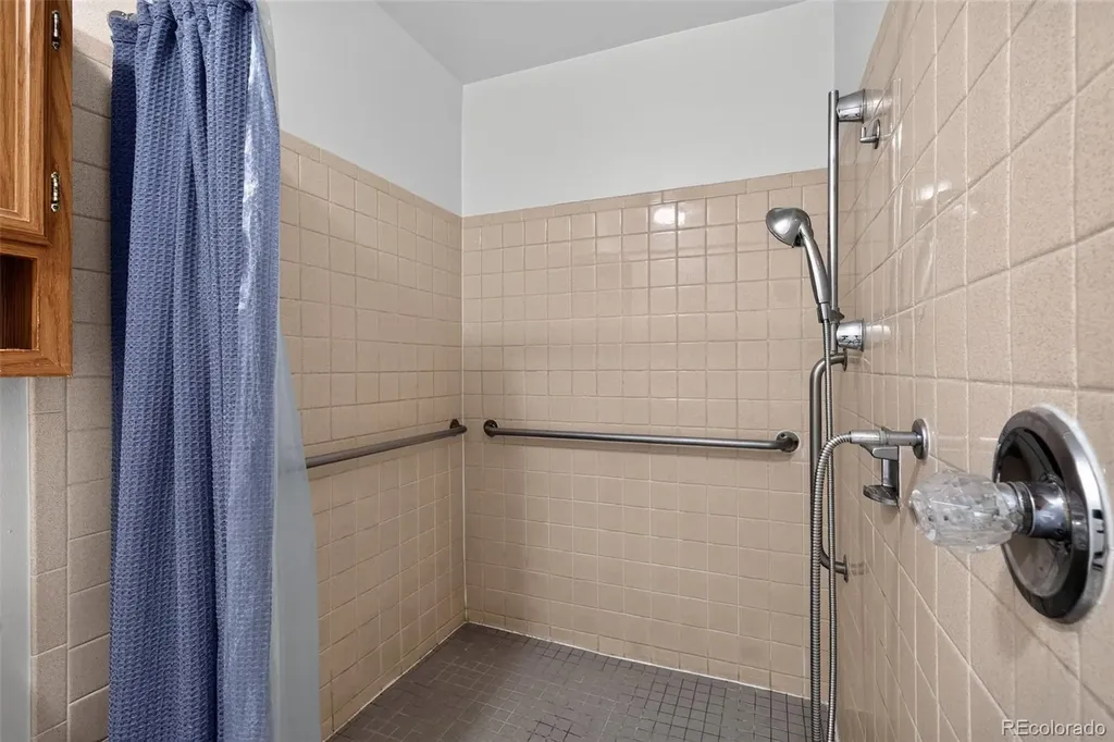 1730 Hoffman Way Denver CO 80229