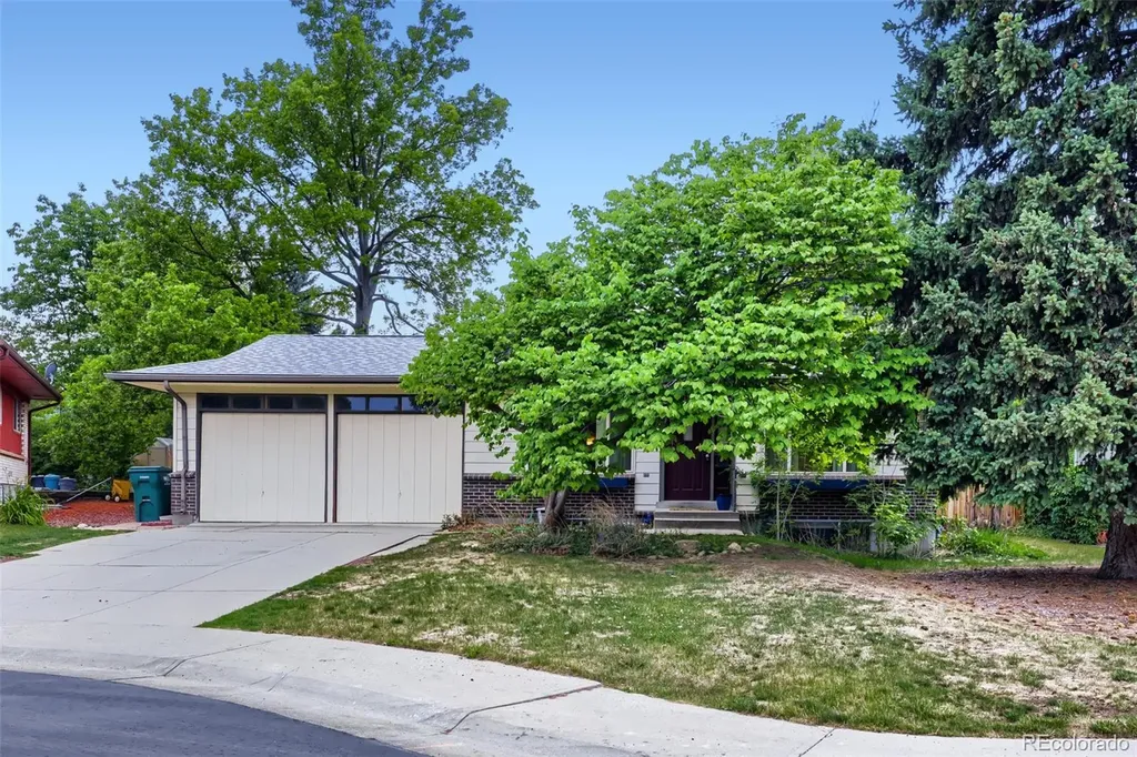 1471 S Welch Court Lakewood CO 80228