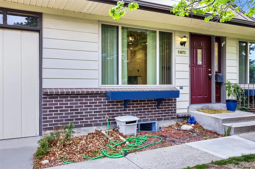 1471 S Welch Court Lakewood CO 80228