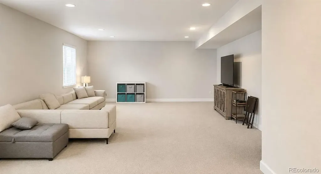 7768 S Old Hammer Way Aurora CO 80016