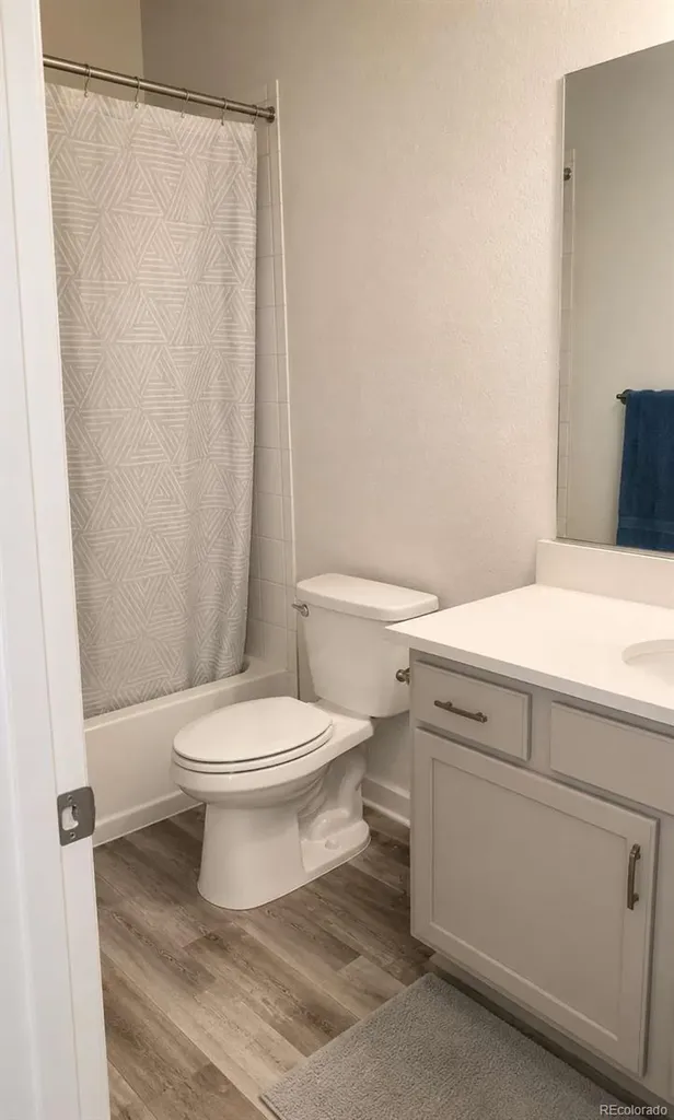7768 S Old Hammer Way Aurora CO 80016