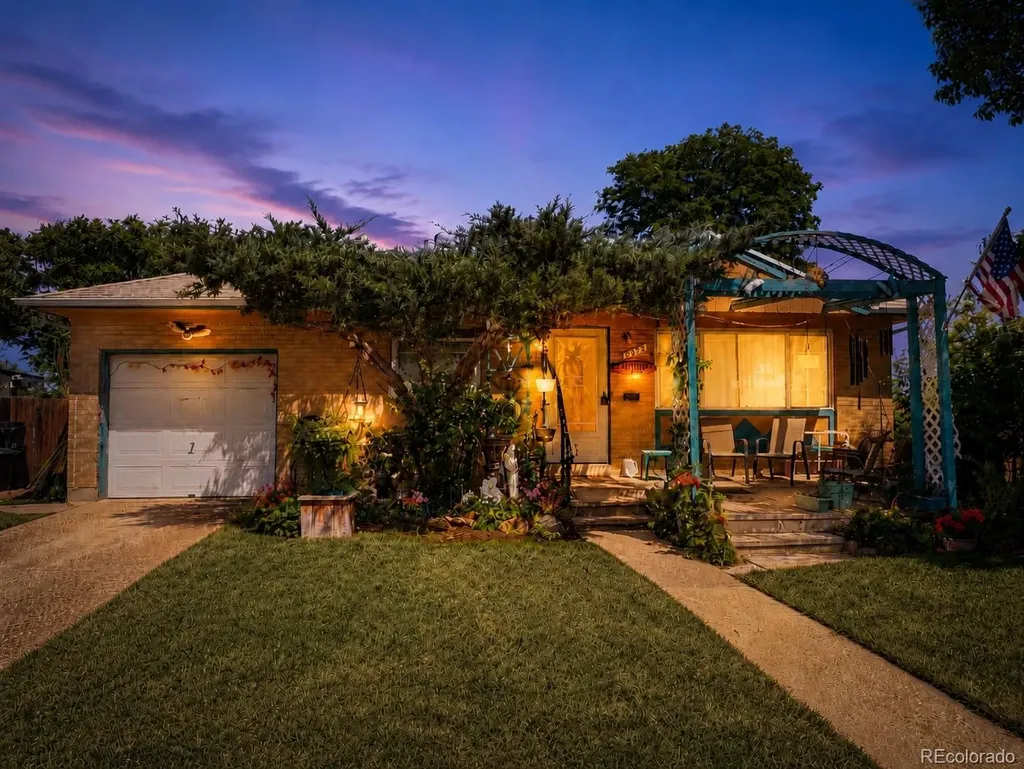10672 Loren Lane Denver CO 80233