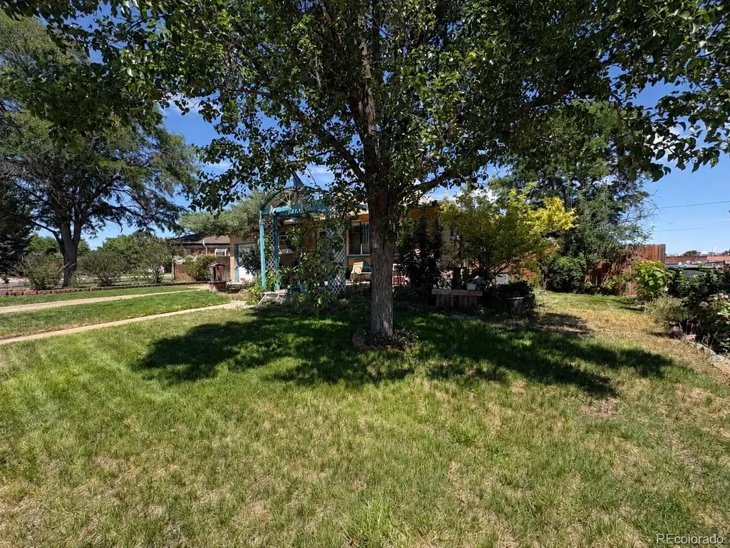10672 Loren Lane Denver CO 80233