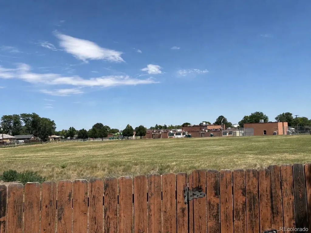 10672 Loren Lane Denver CO 80233