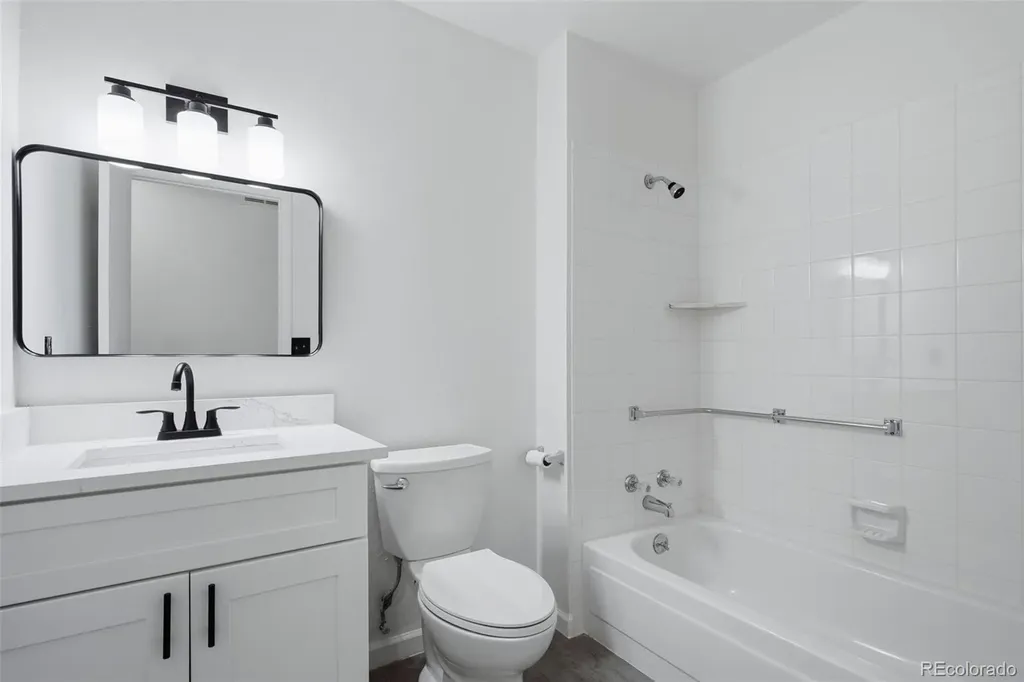4660 S Idalia Street Aurora CO 80015