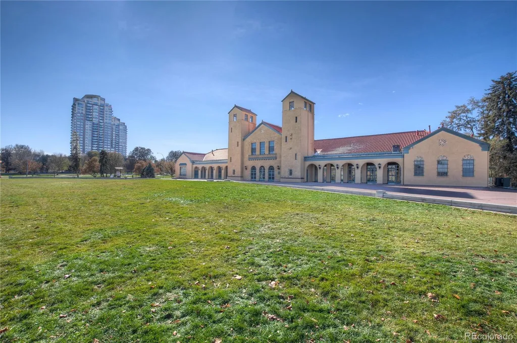 1623 Saint Paul Street Denver CO 80206