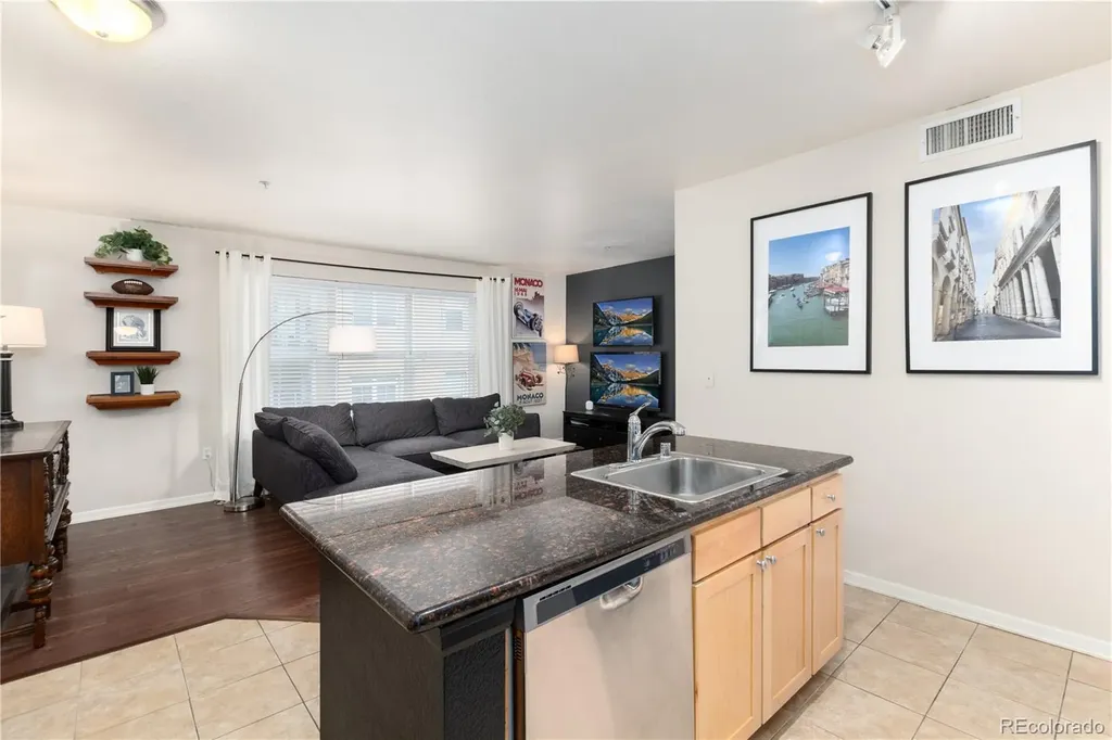 1623 Saint Paul Street Denver CO 80206