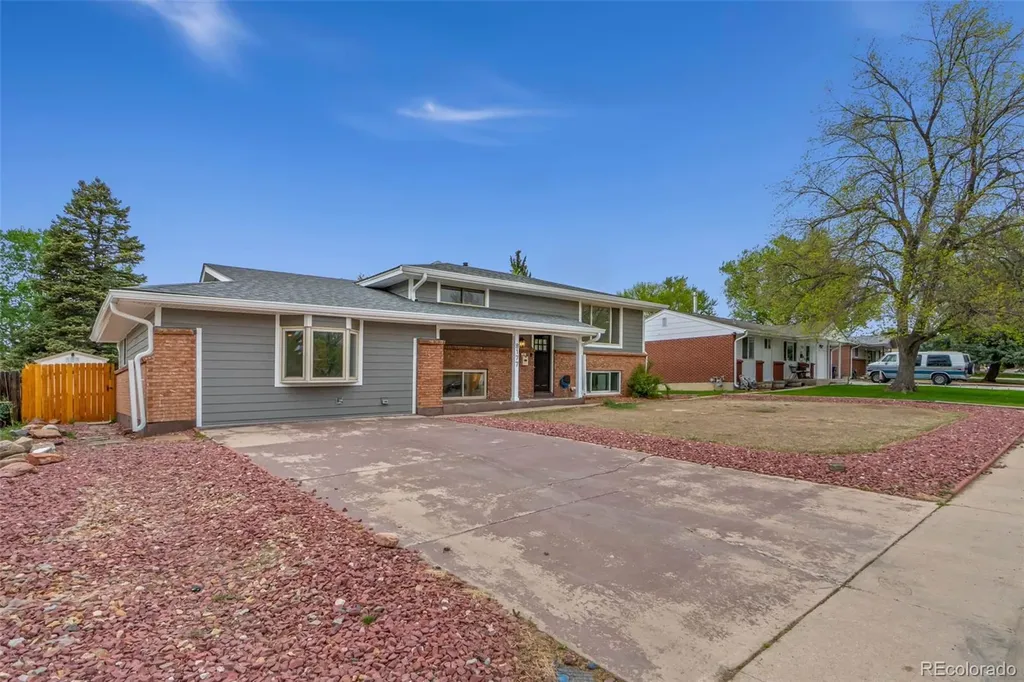 8177 Ames Way Arvada CO 80003