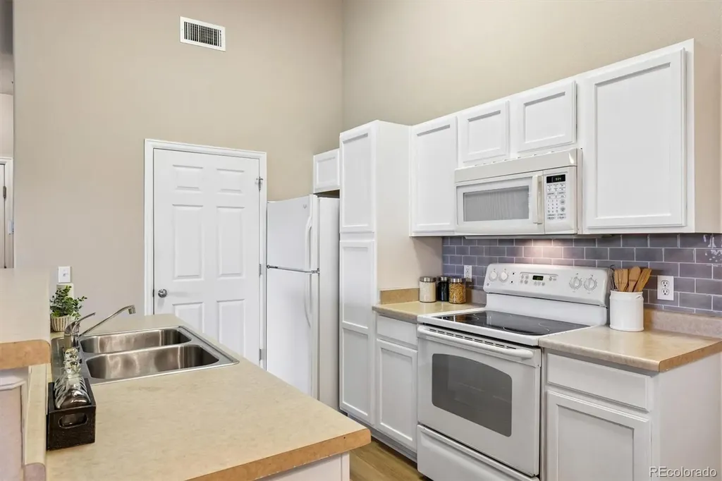8073 W 51st Place Arvada CO 80002