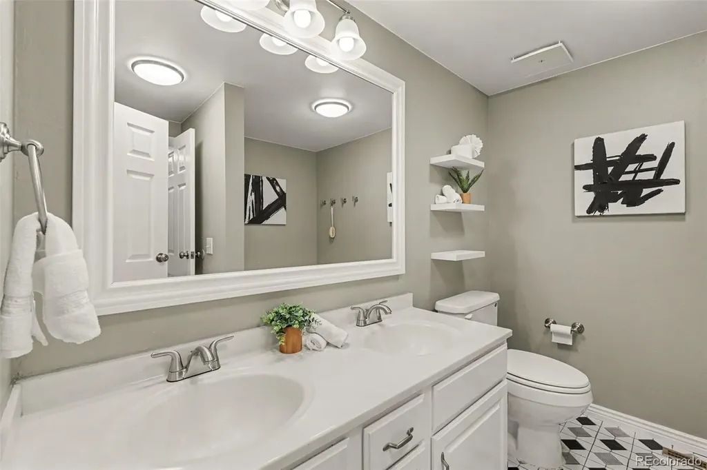 11570 W 70th Place Arvada CO 80004