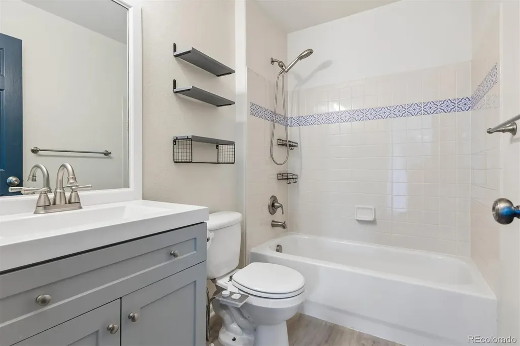 7396 S Laredo Street Aurora CO 80016
