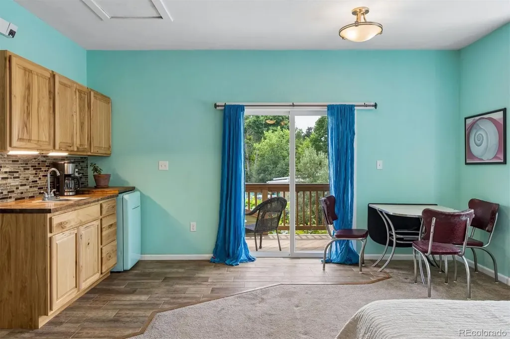 8090 W 19th Avenue Lakewood CO 80214