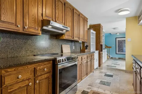 8090 W 19th Avenue Lakewood CO 80214
