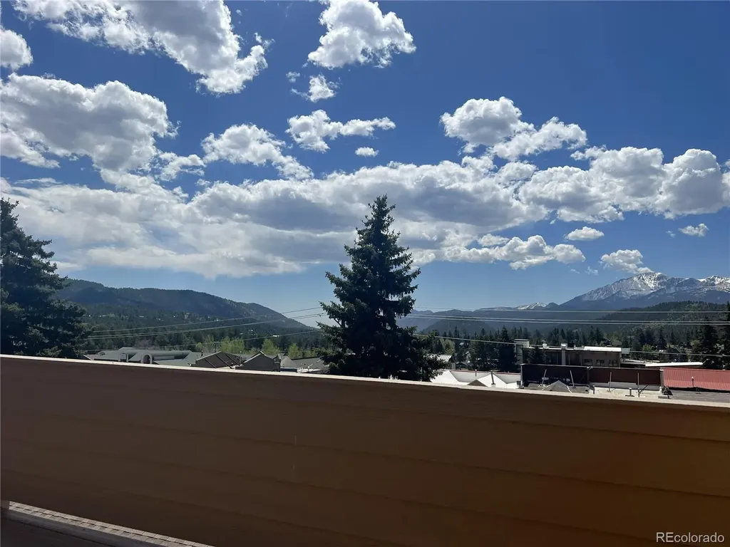 201 W Henrietta Avenue Woodland Park CO 80863