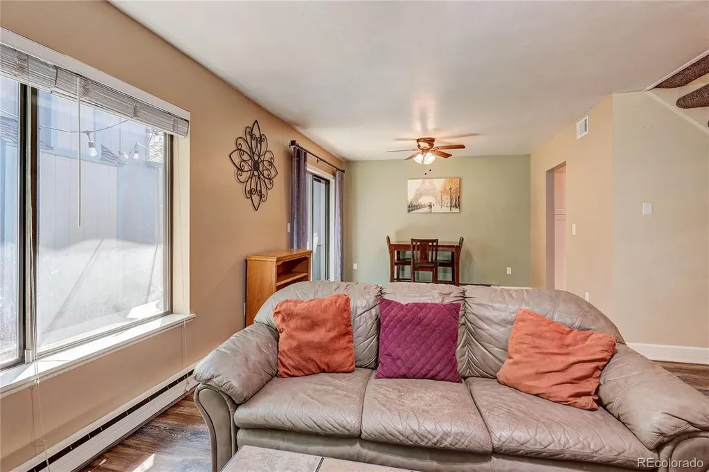 2490 S Worchester Court Aurora CO 80014