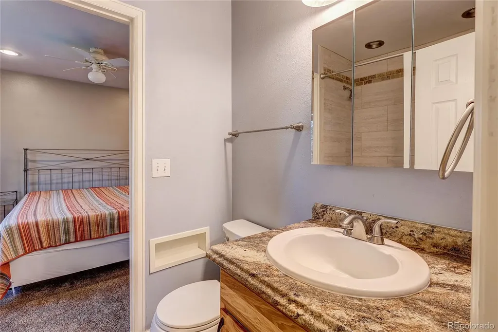2490 S Worchester Court Aurora CO 80014