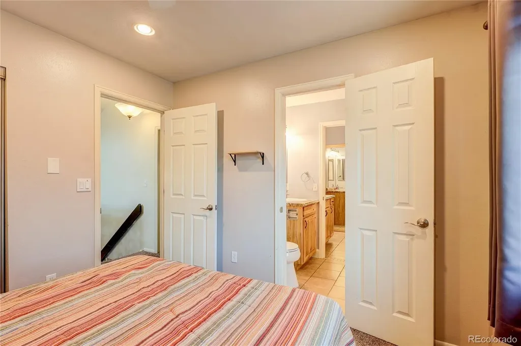 2490 S Worchester Court Aurora CO 80014