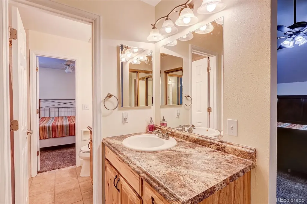 2490 S Worchester Court Aurora CO 80014