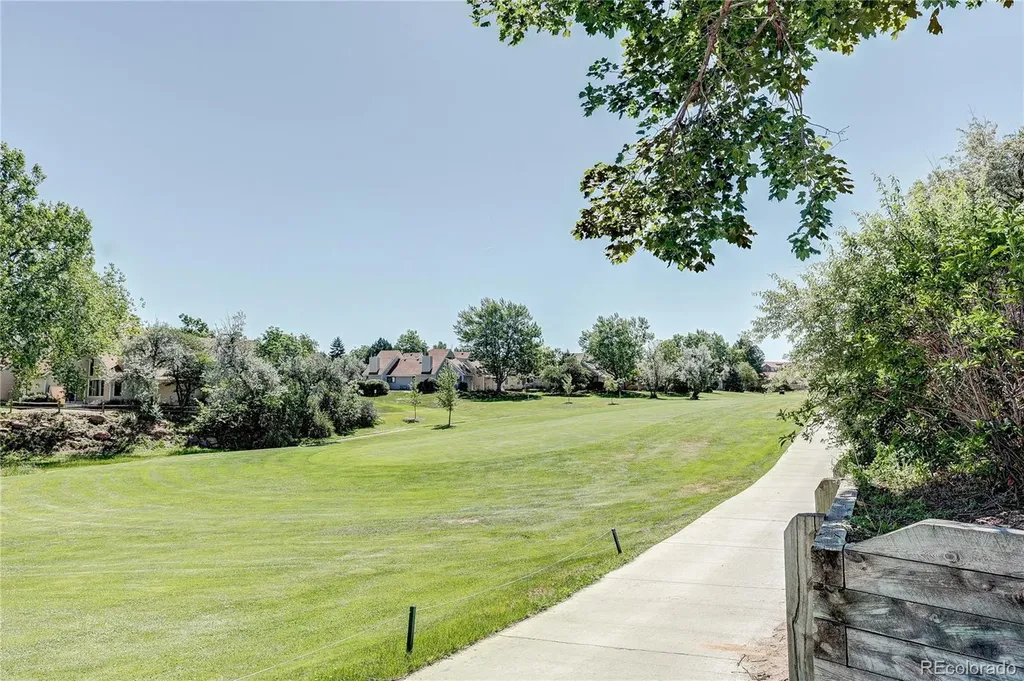 2490 S Worchester Court Aurora CO 80014