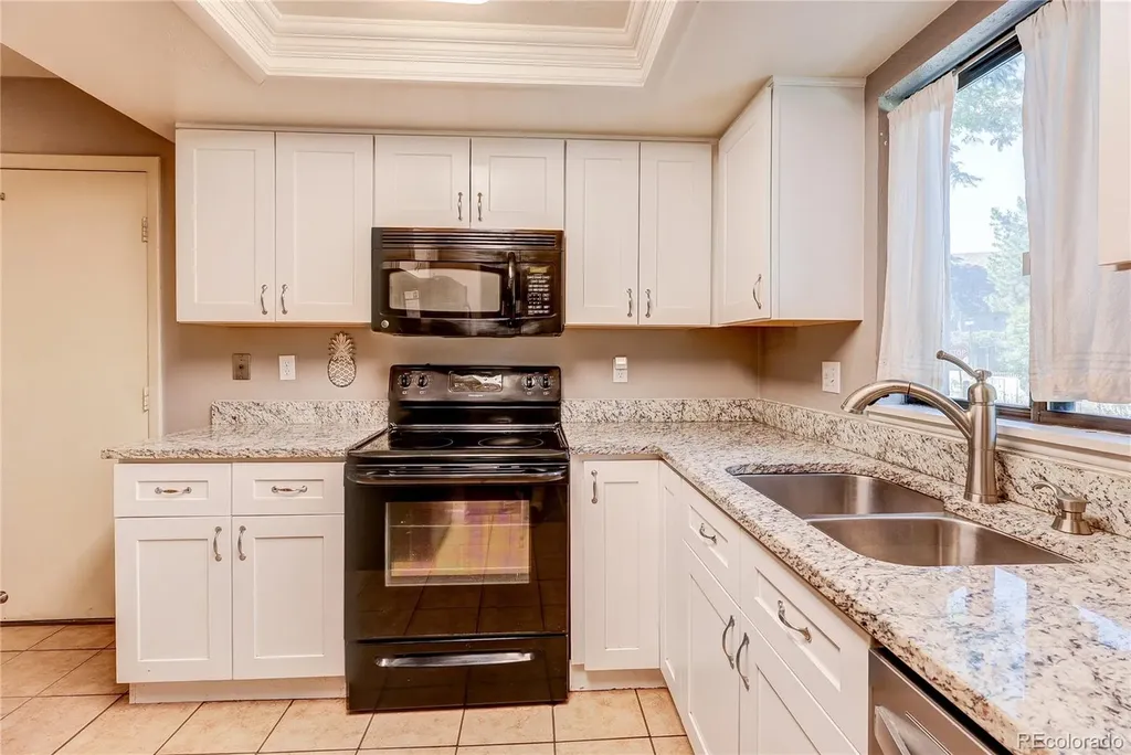 2490 S Worchester Court Aurora CO 80014