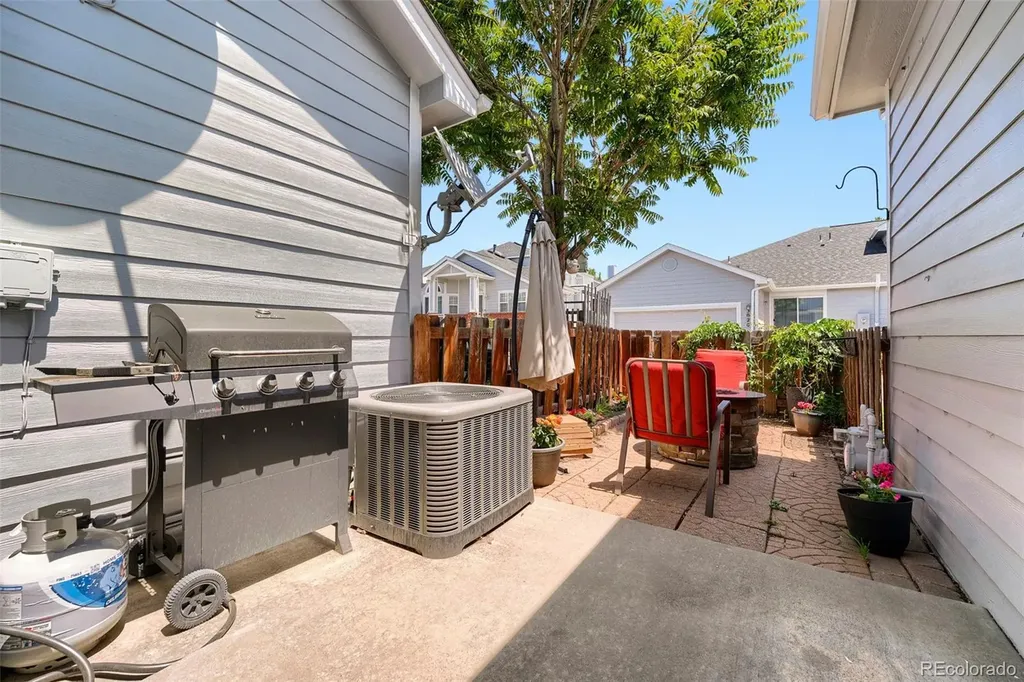 3025 S Yampa Way Aurora CO 80013